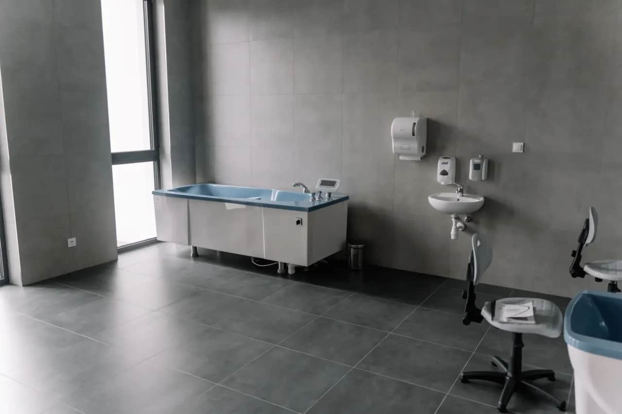 Wirówka rehabilitacyjna: Czy to terapia dla Ciebie? Sprawdź!